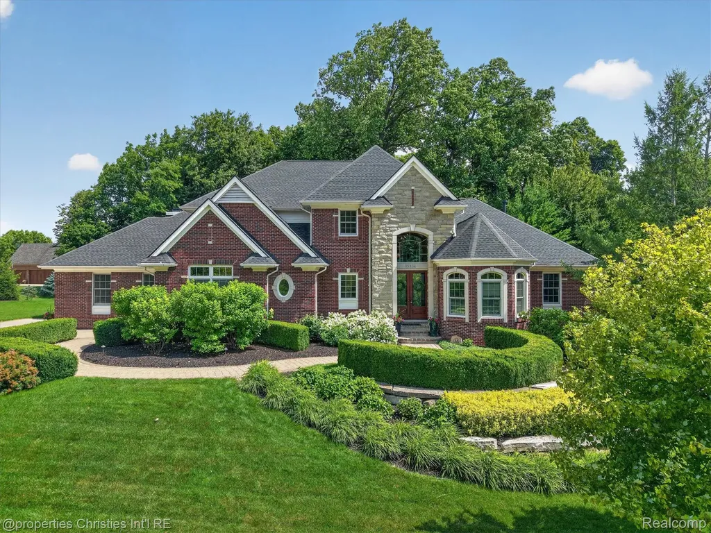15974 Augusta Court Northville Township MI 48168