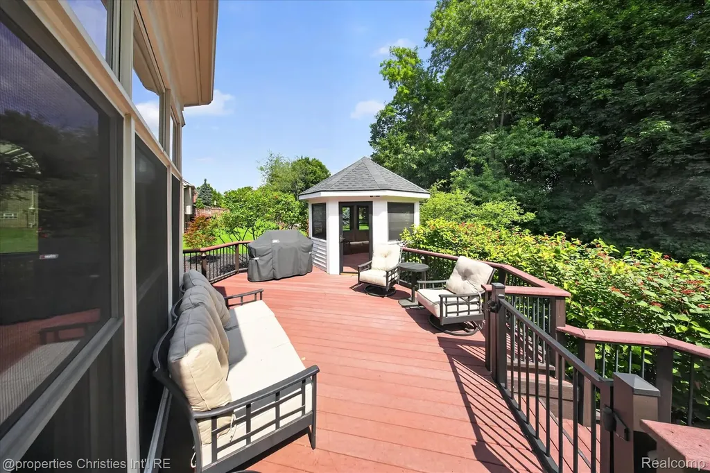 15974 Augusta Court Northville Township MI 48168
