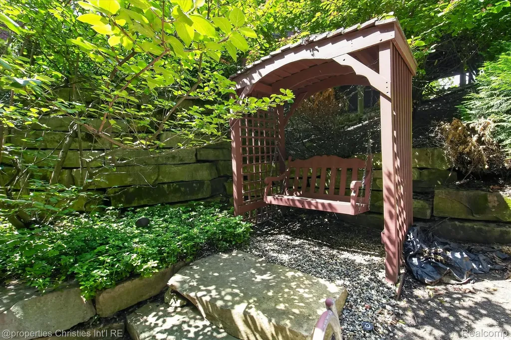 15974 Augusta Court Northville Township MI 48168