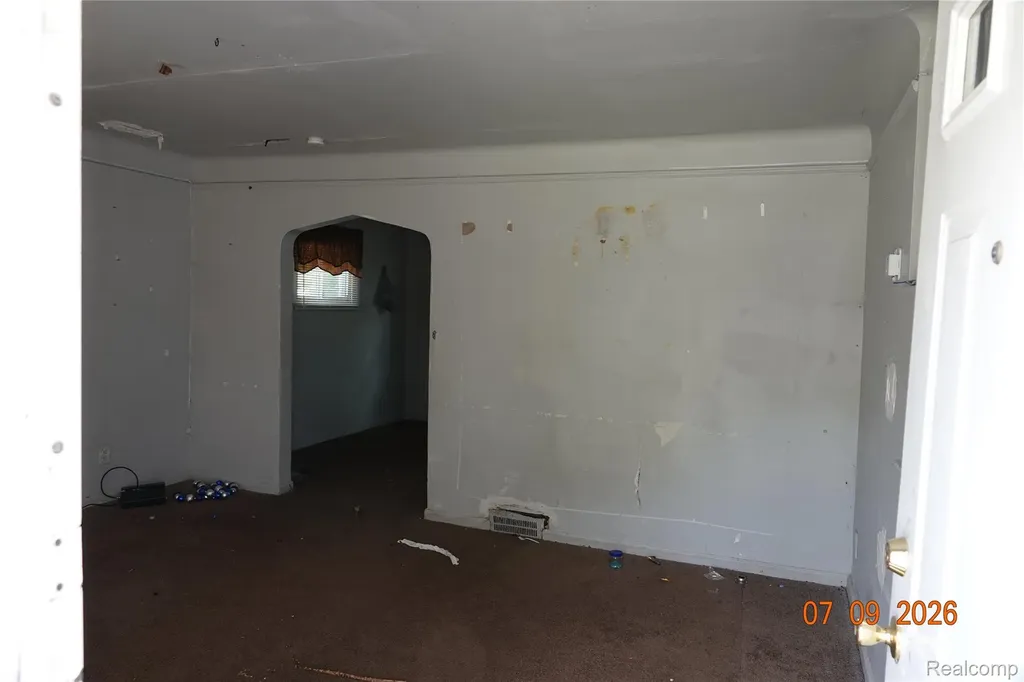 18651 & 18653 Kelly Road Detroit City MI 48224
