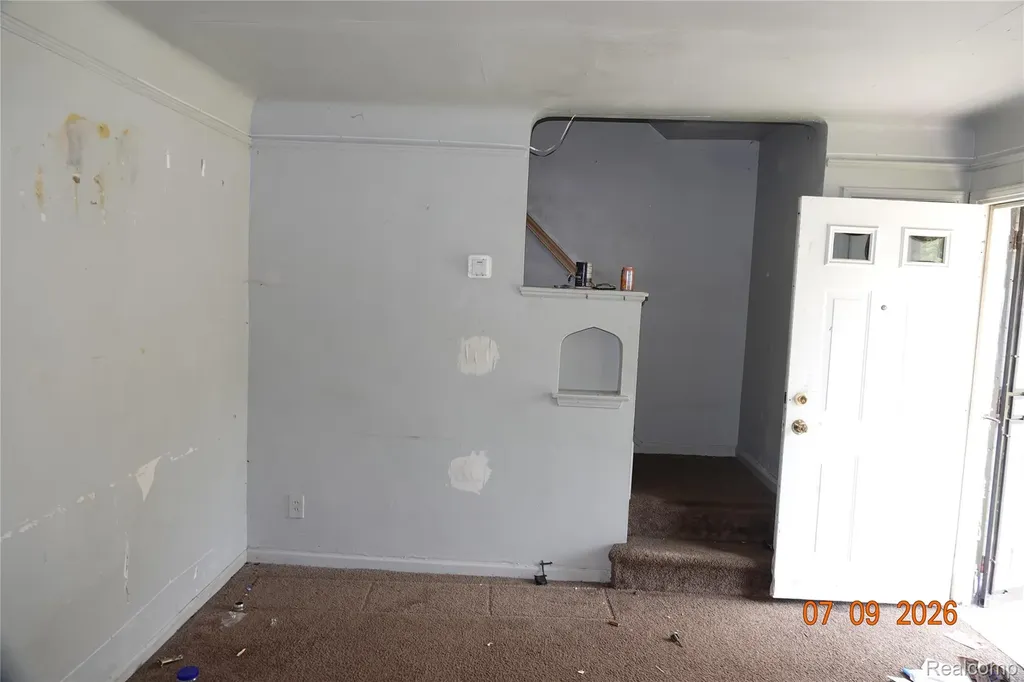 18651 & 18653 Kelly Road Detroit City MI 48224