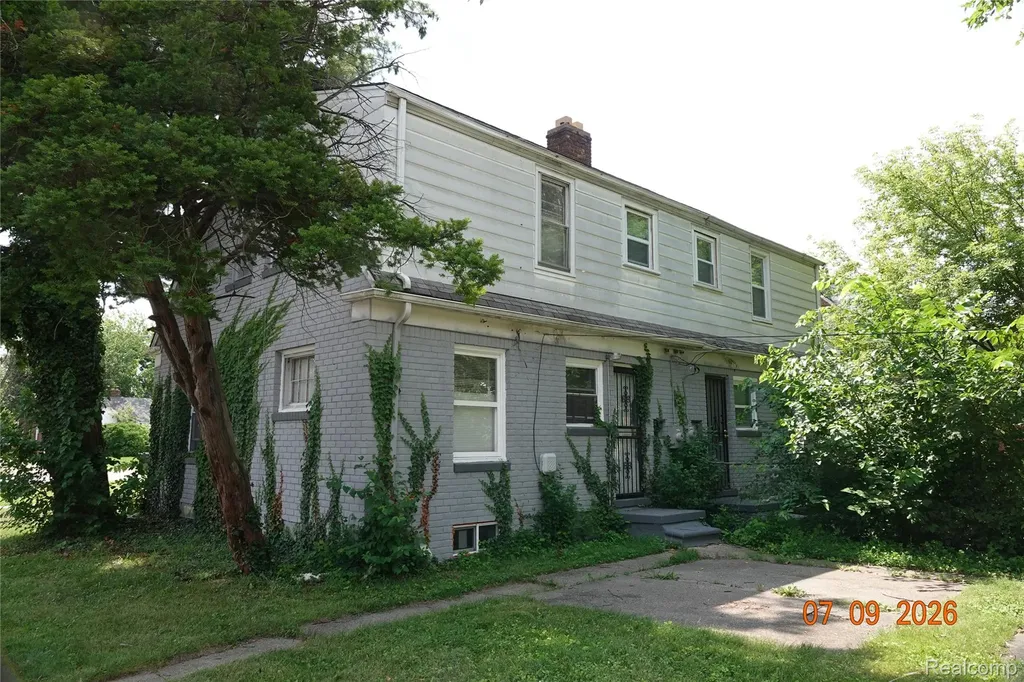 18651 & 18653 Kelly Road Detroit City MI 48224