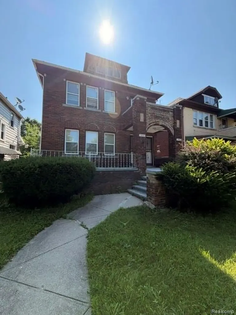 15860 Normandy Street Detroit City MI 48238