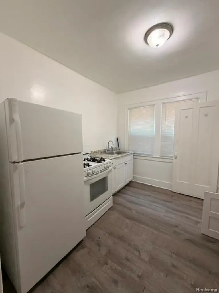 15860 Normandy Street Detroit City MI 48238