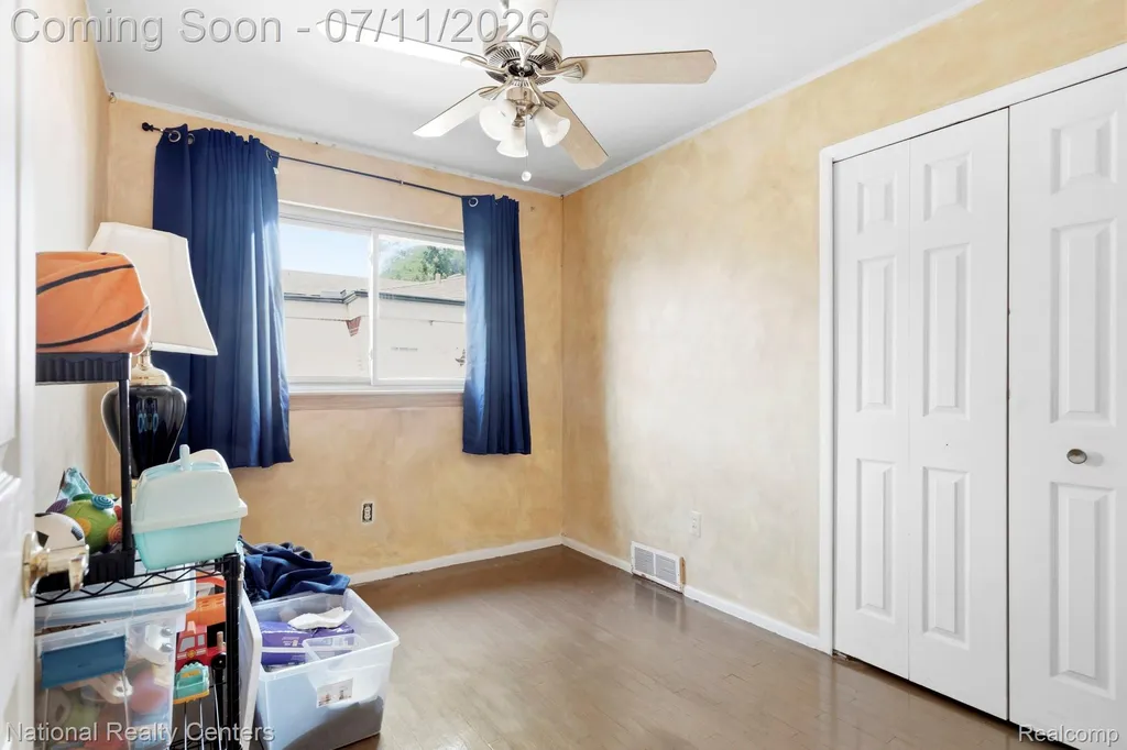 12156 Corvair Drive Sterling Heights City MI 48312