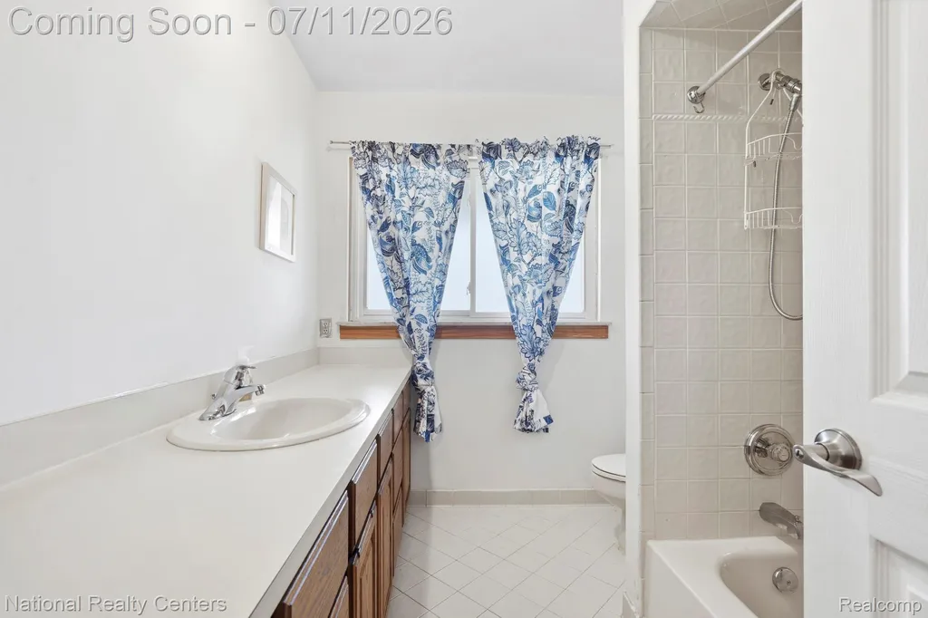 12156 Corvair Drive Sterling Heights City MI 48312