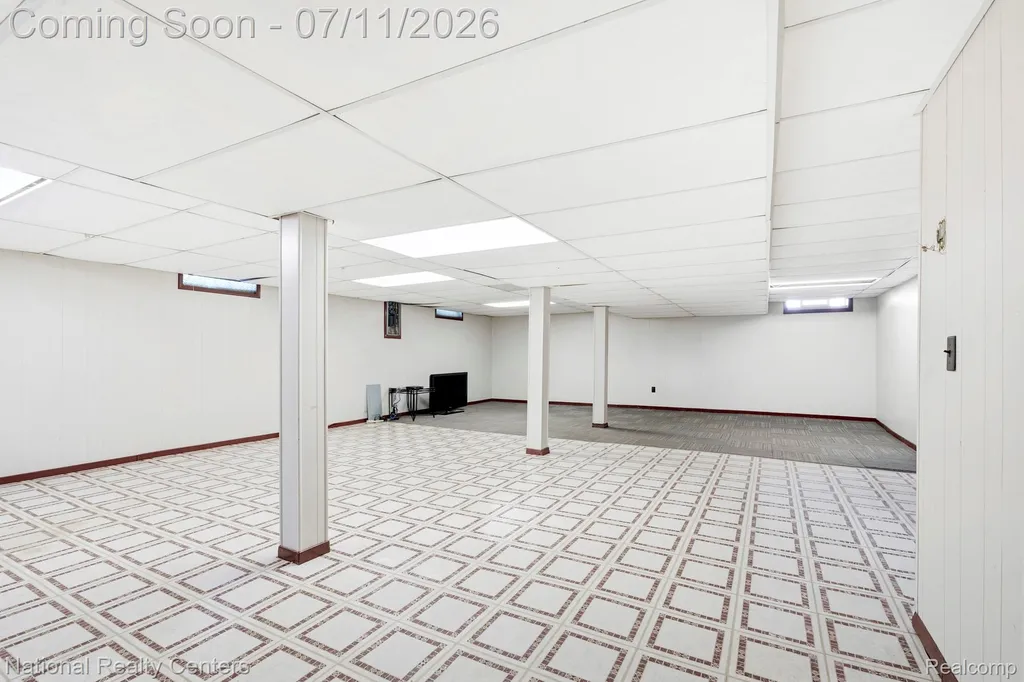 12156 Corvair Drive Sterling Heights City MI 48312
