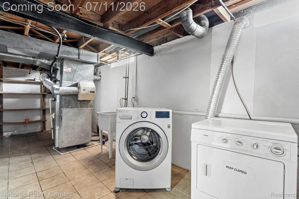 12156 Corvair Drive Sterling Heights City MI 48312