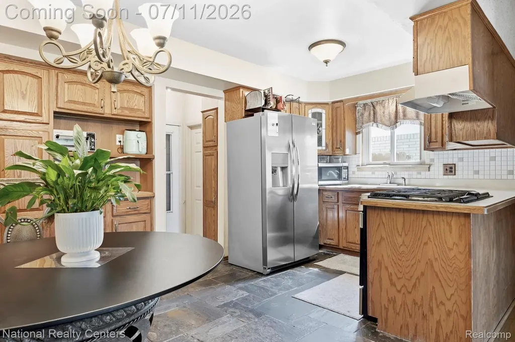 12156 Corvair Drive Sterling Heights City MI 48312