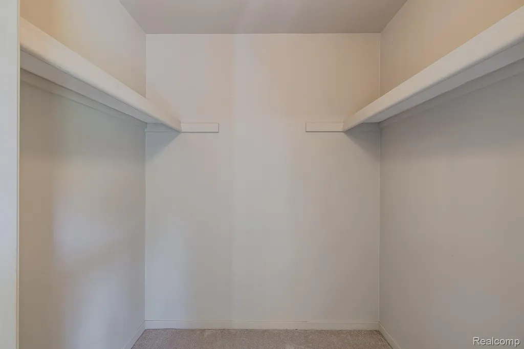 312 Reid Road Highland Charter Township MI 48357
