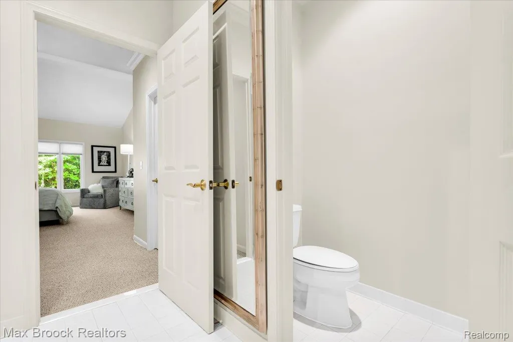 7330 Crackling Creek Circle West Bloomfield Charter Township MI 48322