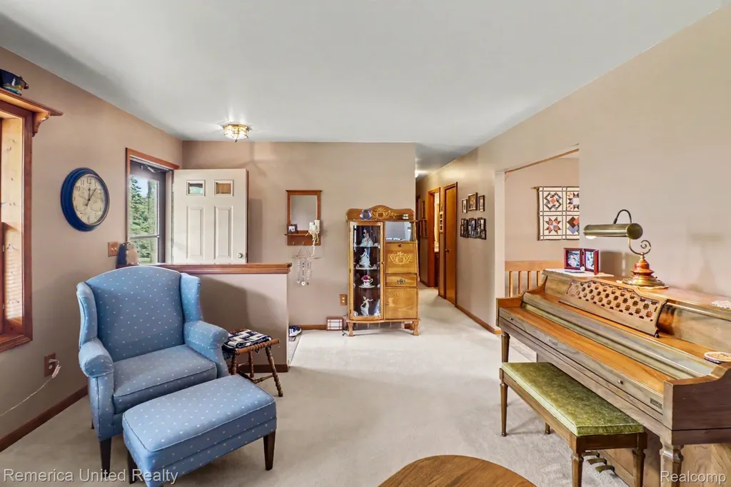 136 Endicott Drive Oceola Township MI 48843