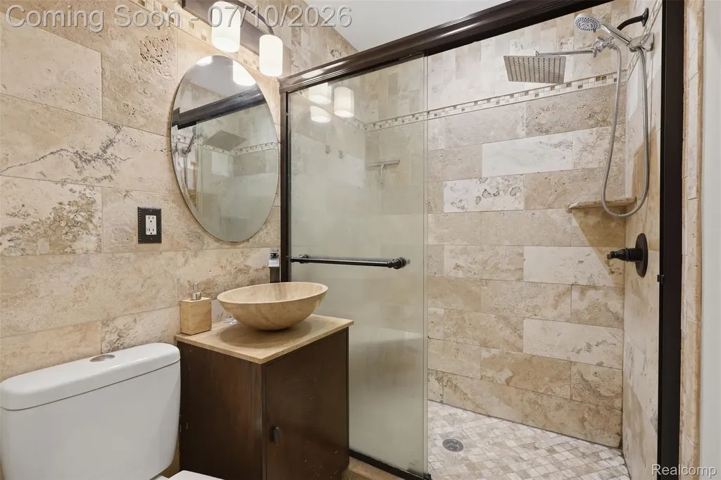 1642 Lathers Street Garden City City MI 48135
