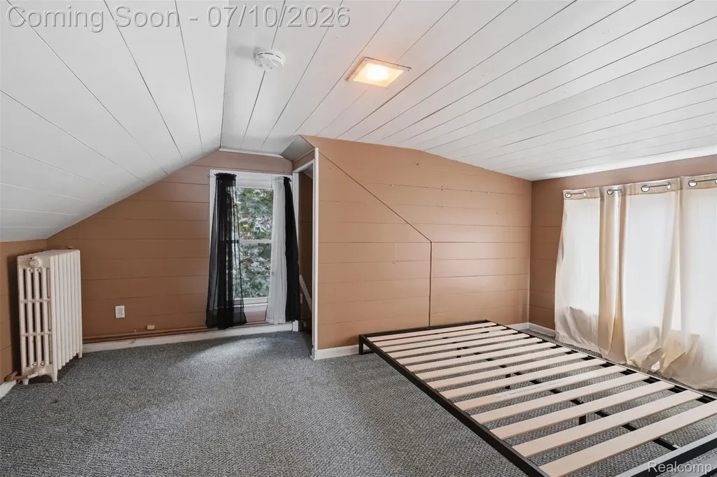 1642 Lathers Street Garden City City MI 48135