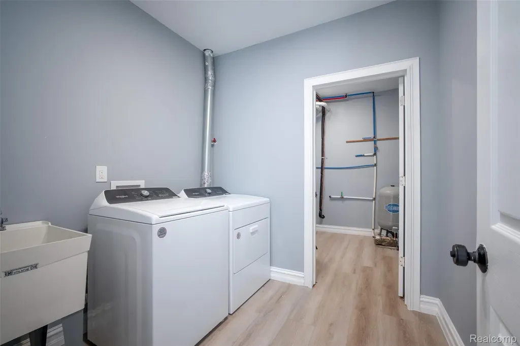 206 Joliet Avenue Roscommon Township MI 48629