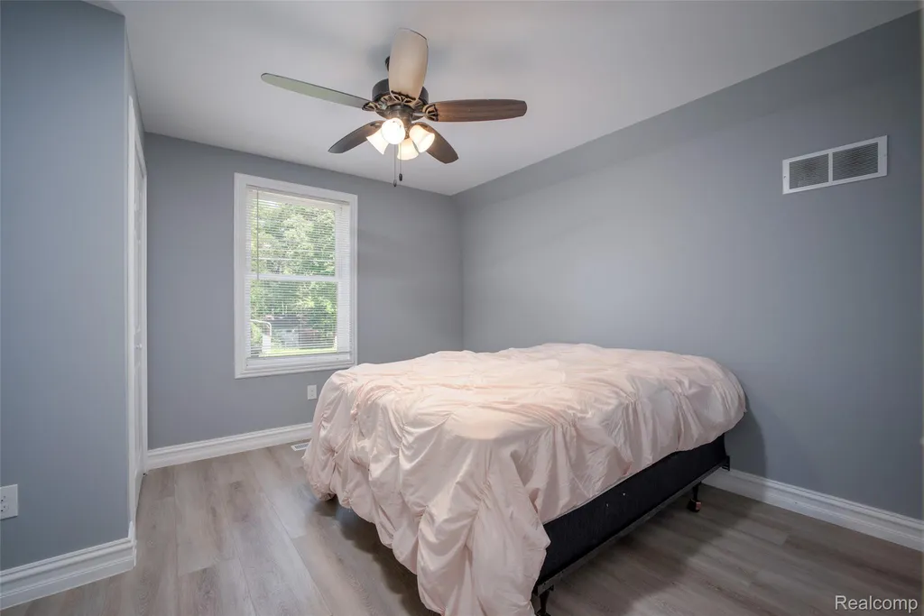206 Joliet Avenue Roscommon Township MI 48629