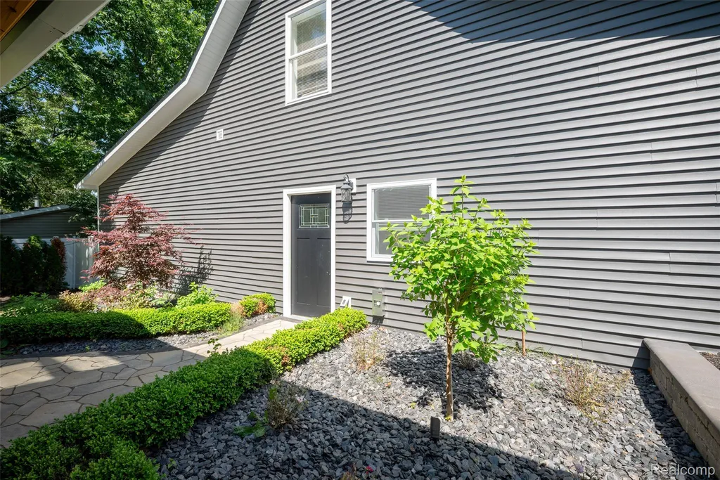 206 Joliet Avenue Roscommon Township MI 48629