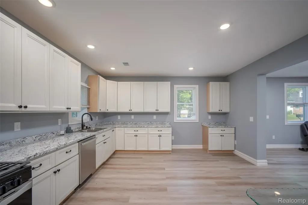 206 Joliet Avenue Roscommon Township MI 48629