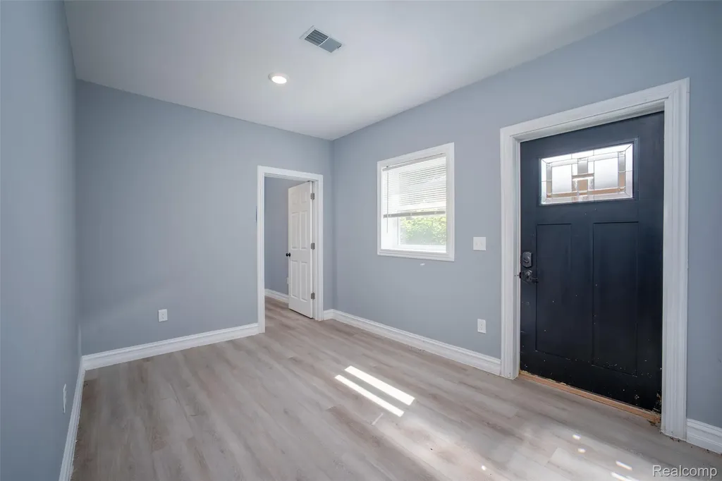 206 Joliet Avenue Roscommon Township MI 48629