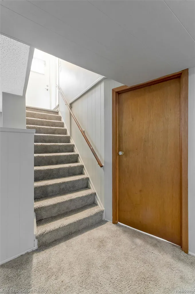 9370 Gillman Street Livonia City MI 48150
