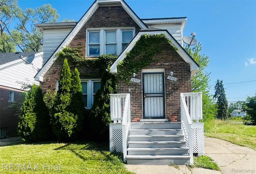 14903 Mapleridge Street Detroit City MI 48205