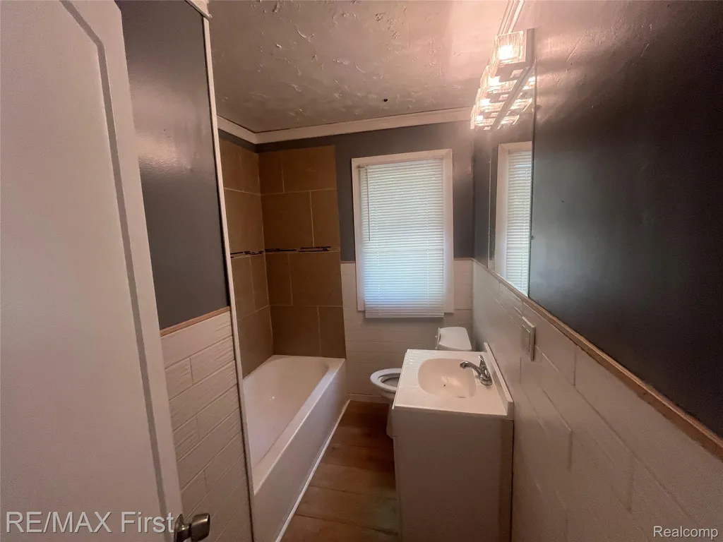 14903 Mapleridge Street Detroit City MI 48205