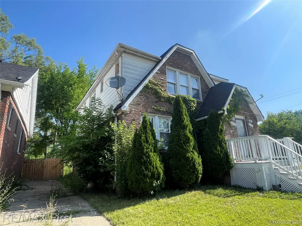 14903 Mapleridge Street Detroit City MI 48205