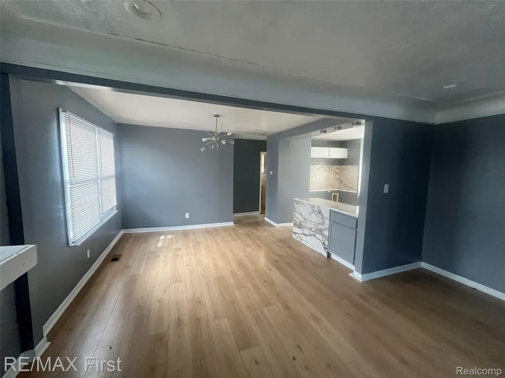 14903 Mapleridge Street Detroit City MI 48205