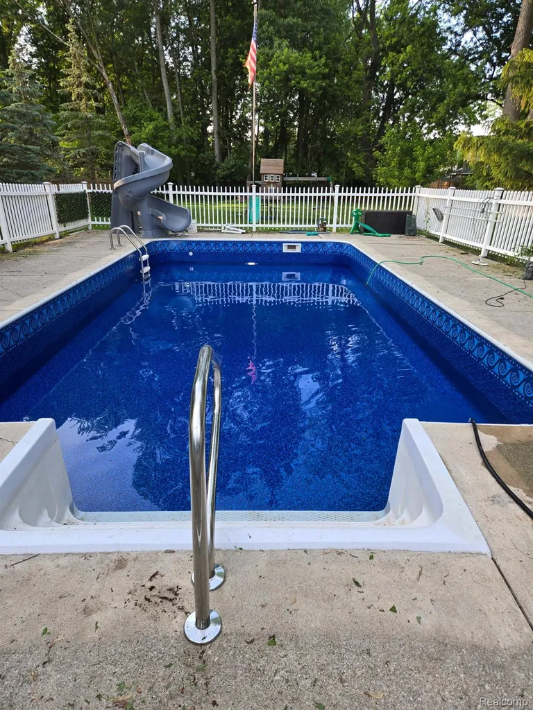 354 W Erie Road Bedford Township MI 48182
