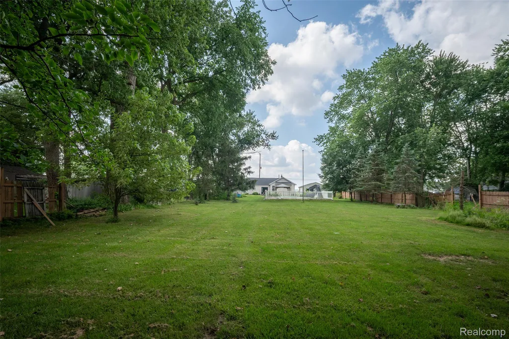 354 W Erie Road Bedford Township MI 48182