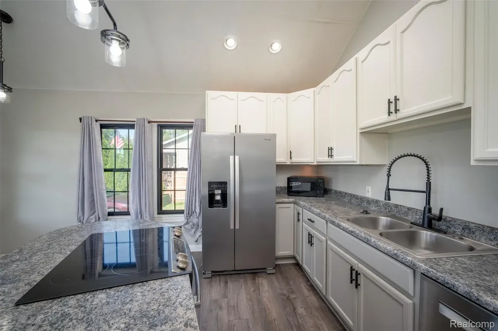 354 W Erie Road Bedford Township MI 48182