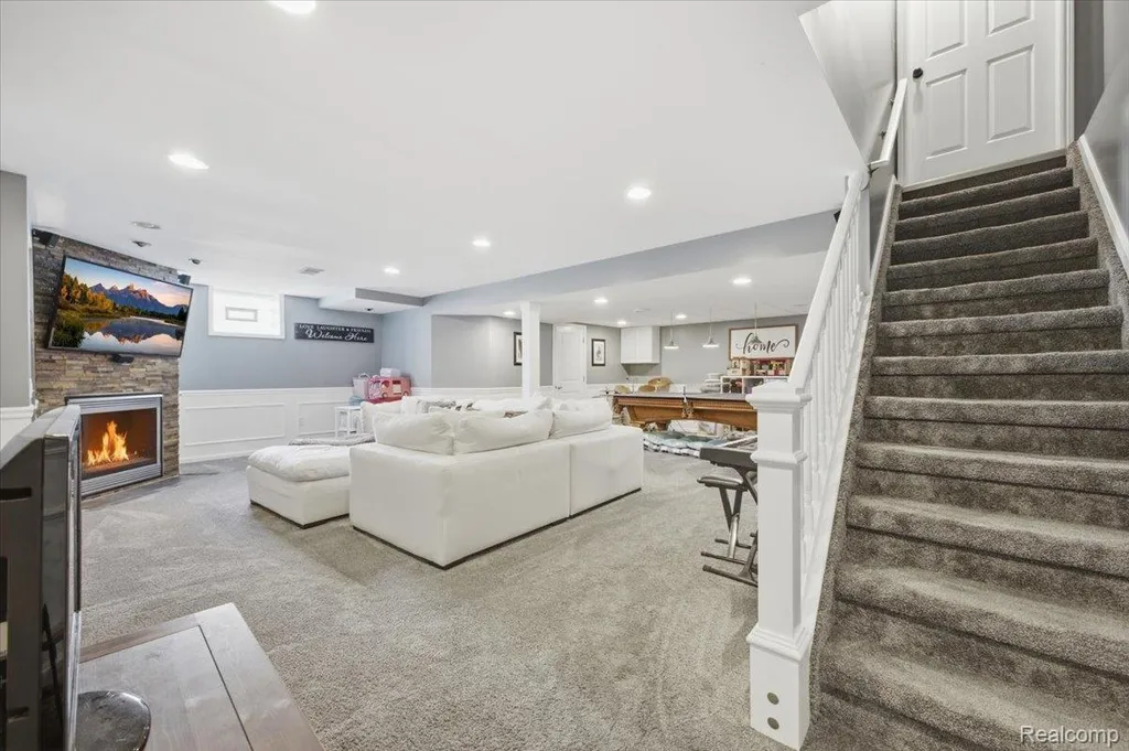 7747 W Pearson Shelby Charter Township MI 48316