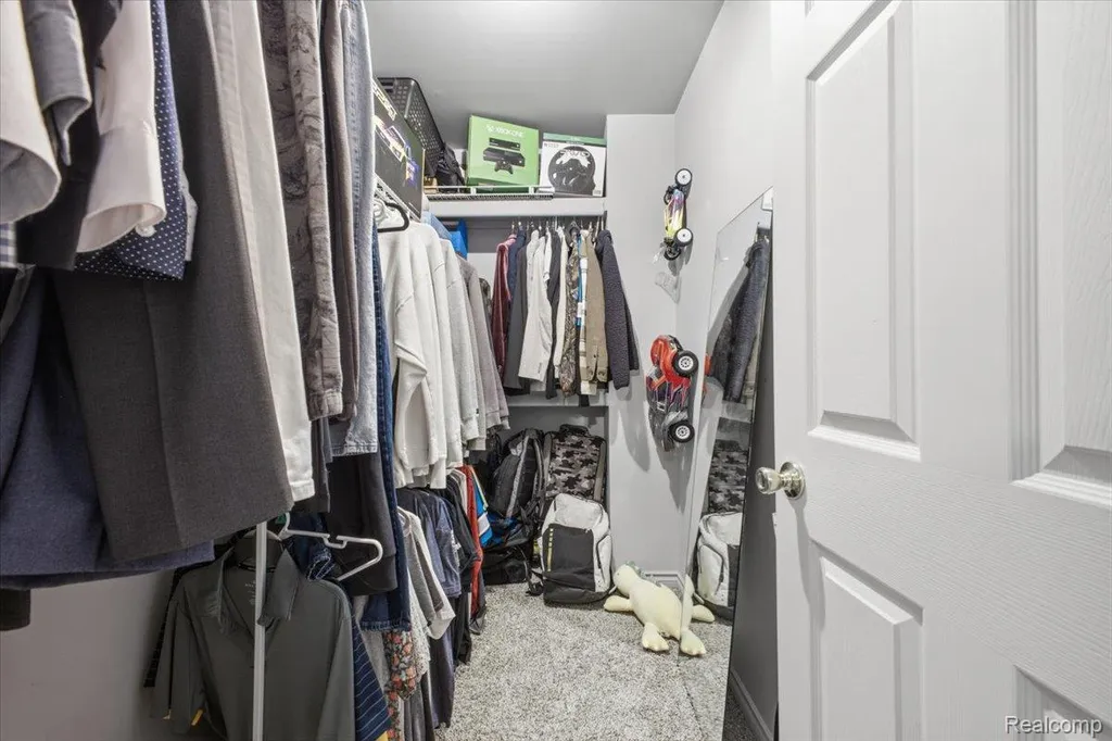 7747 W Pearson Shelby Charter Township MI 48316