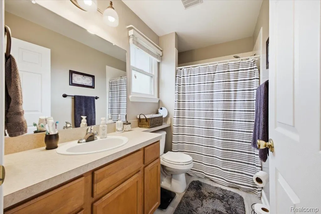 7747 W Pearson Shelby Charter Township MI 48316