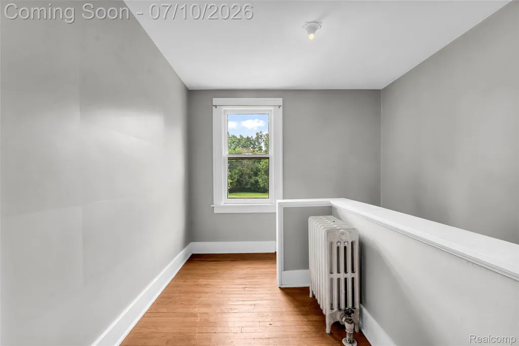33711 Mulvey Road Fraser City MI 48026