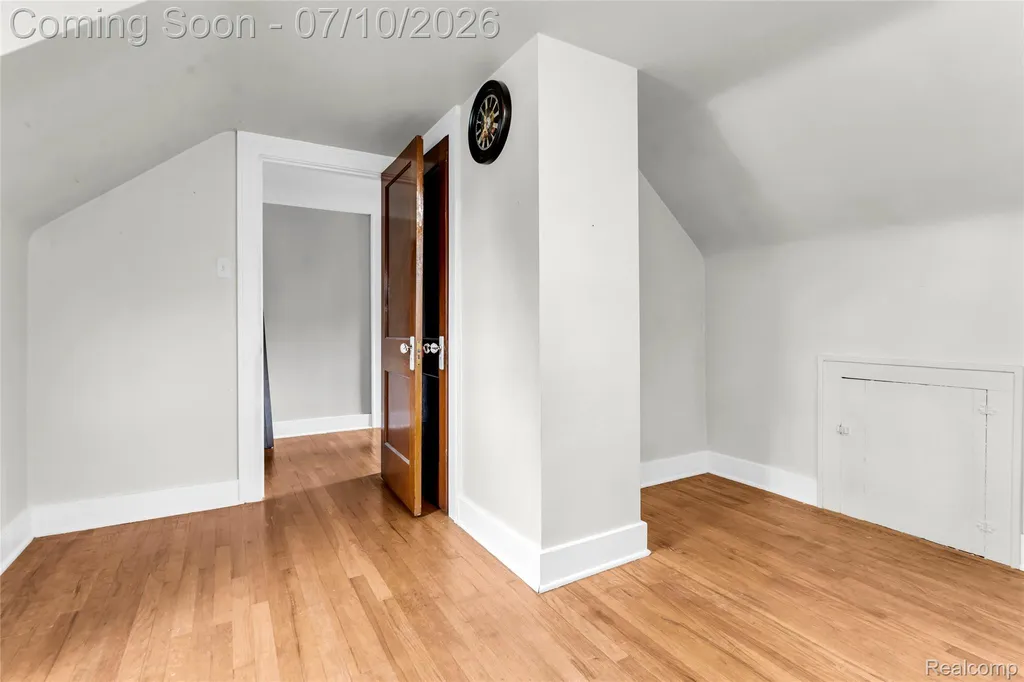 33711 Mulvey Road Fraser City MI 48026