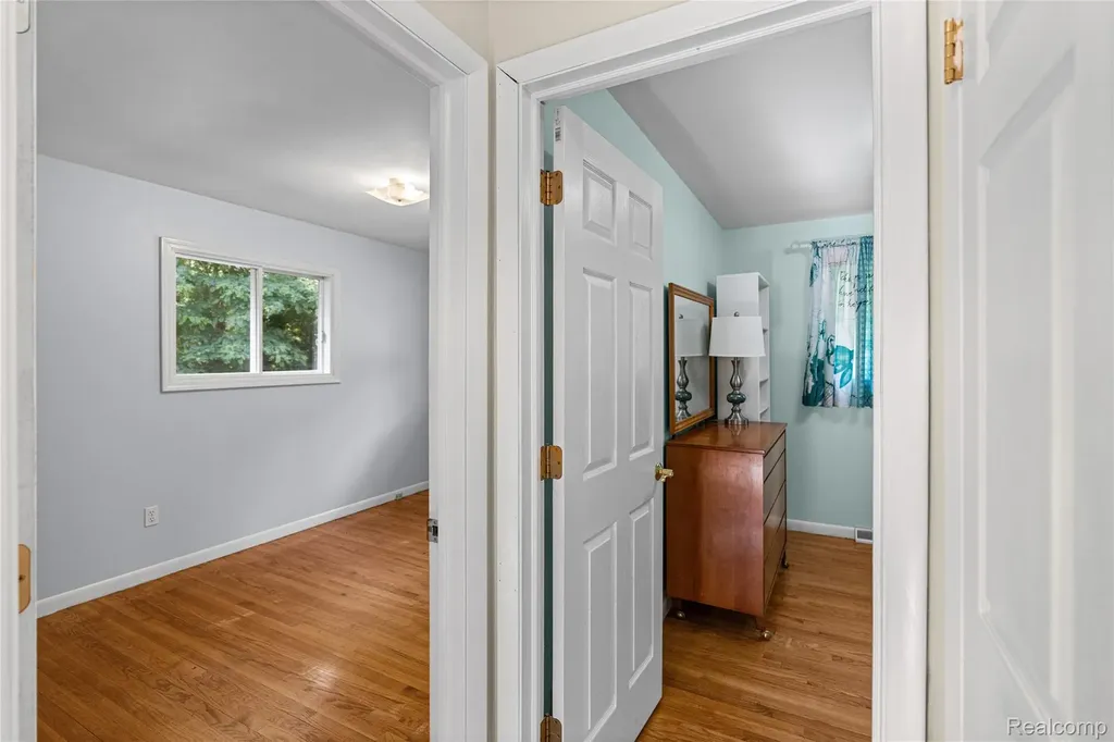 1715 N Oxford Road Oxford Charter Township MI 48371