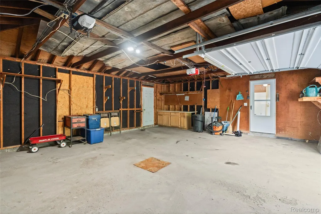 1715 N Oxford Road Oxford Charter Township MI 48371