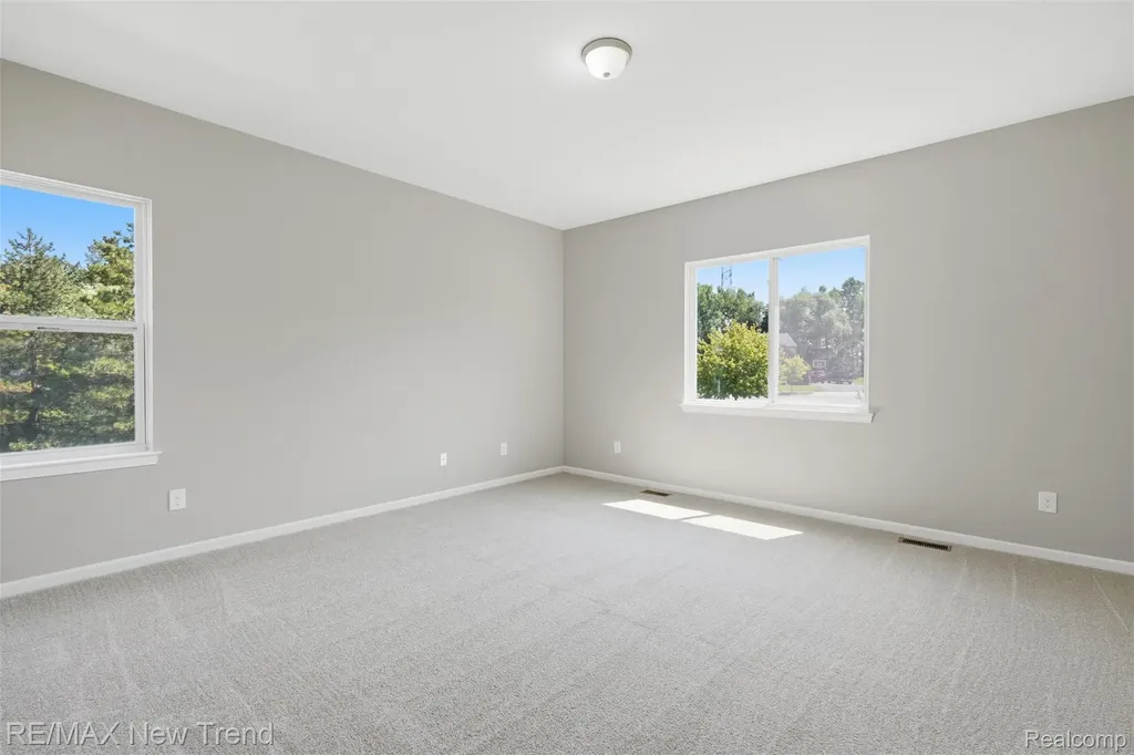 7301 Village Park Drive Independence Charter Township MI 48346