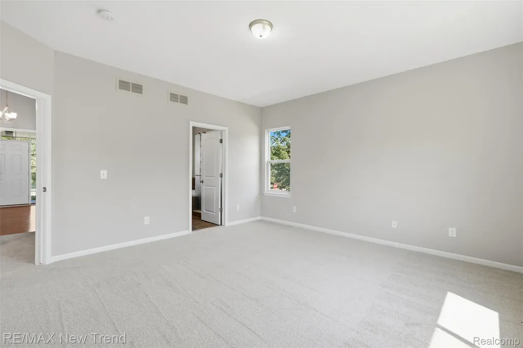 7301 Village Park Drive Independence Charter Township MI 48346