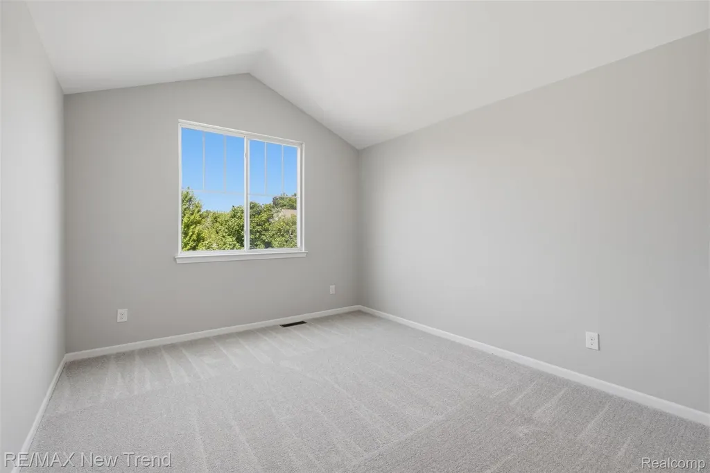 7301 Village Park Drive Independence Charter Township MI 48346