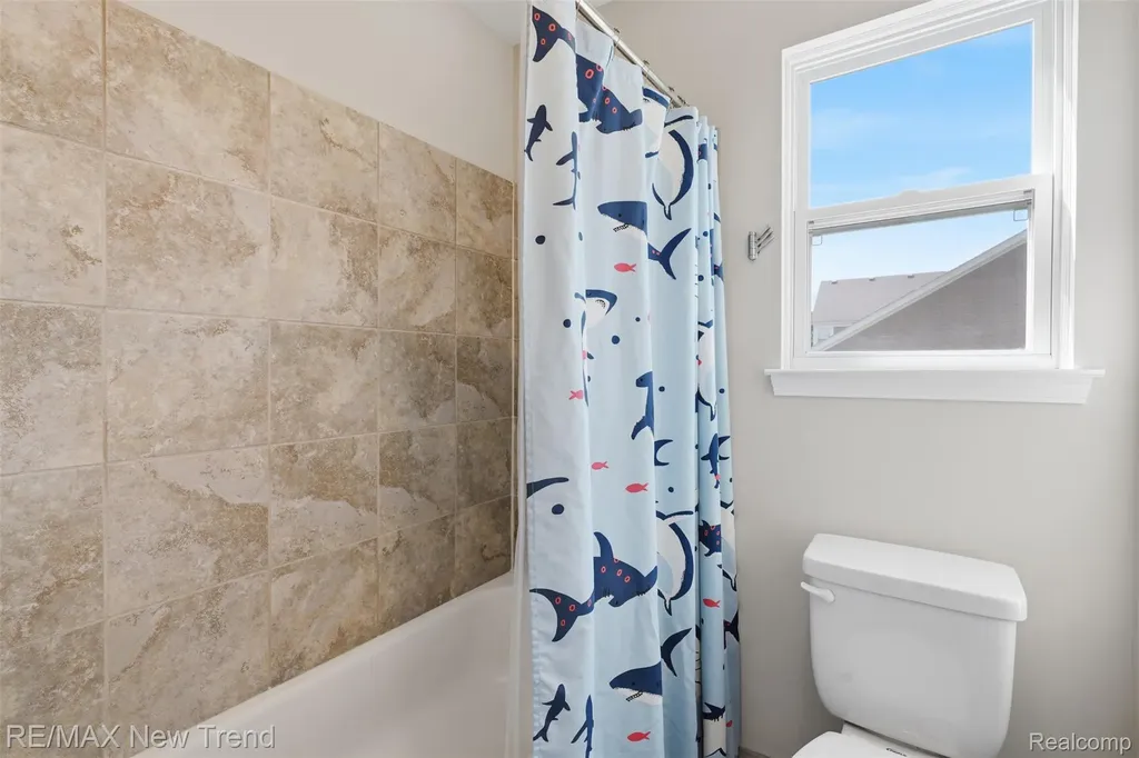 7301 Village Park Drive Independence Charter Township MI 48346