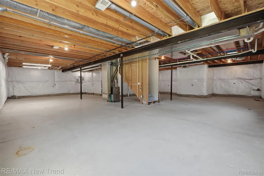 7301 Village Park Drive Independence Charter Township MI 48346