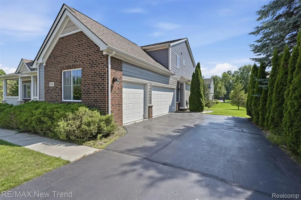 7301 Village Park Drive Independence Charter Township MI 48346