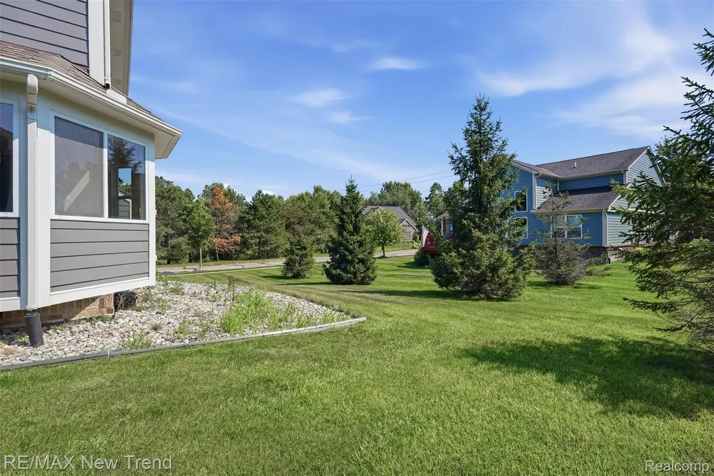 7301 Village Park Drive Independence Charter Township MI 48346