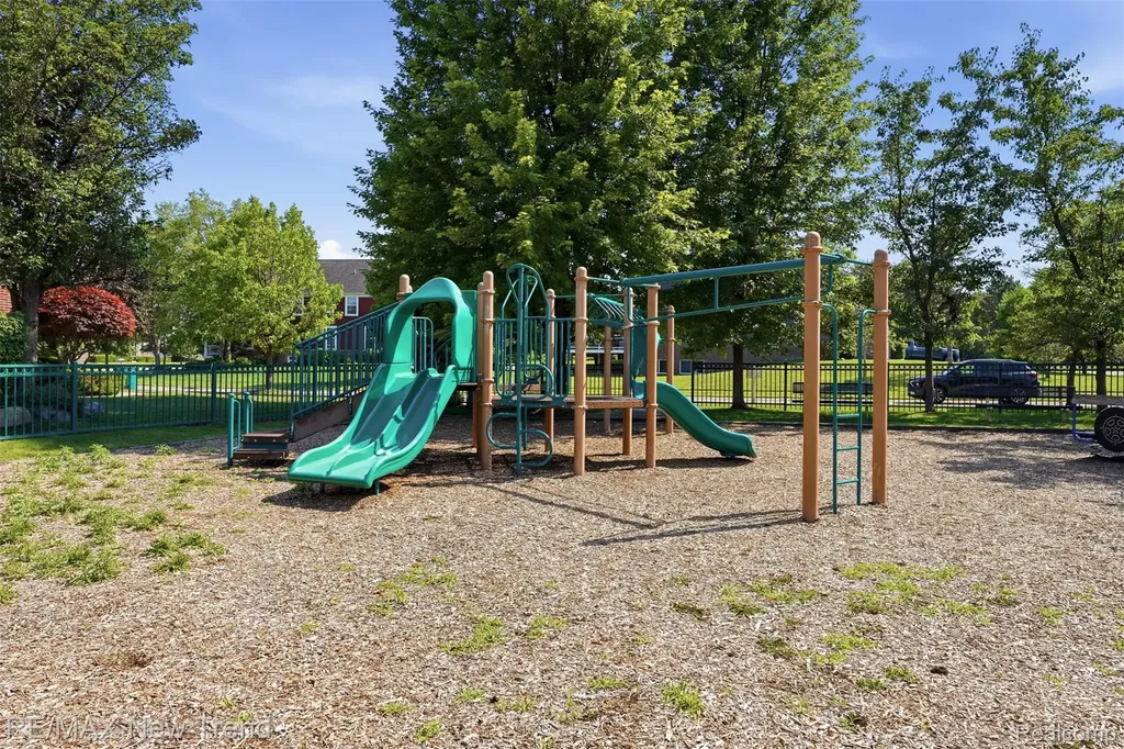 7301 Village Park Drive Independence Charter Township MI 48346