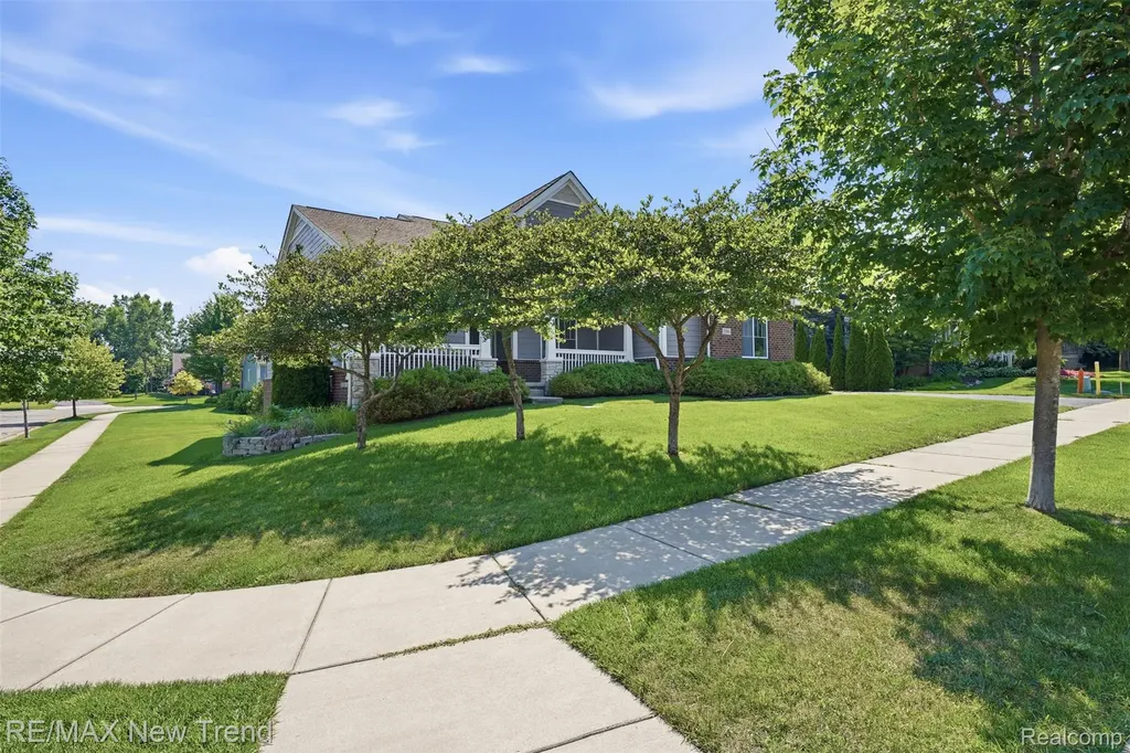 7301 Village Park Drive Independence Charter Township MI 48346
