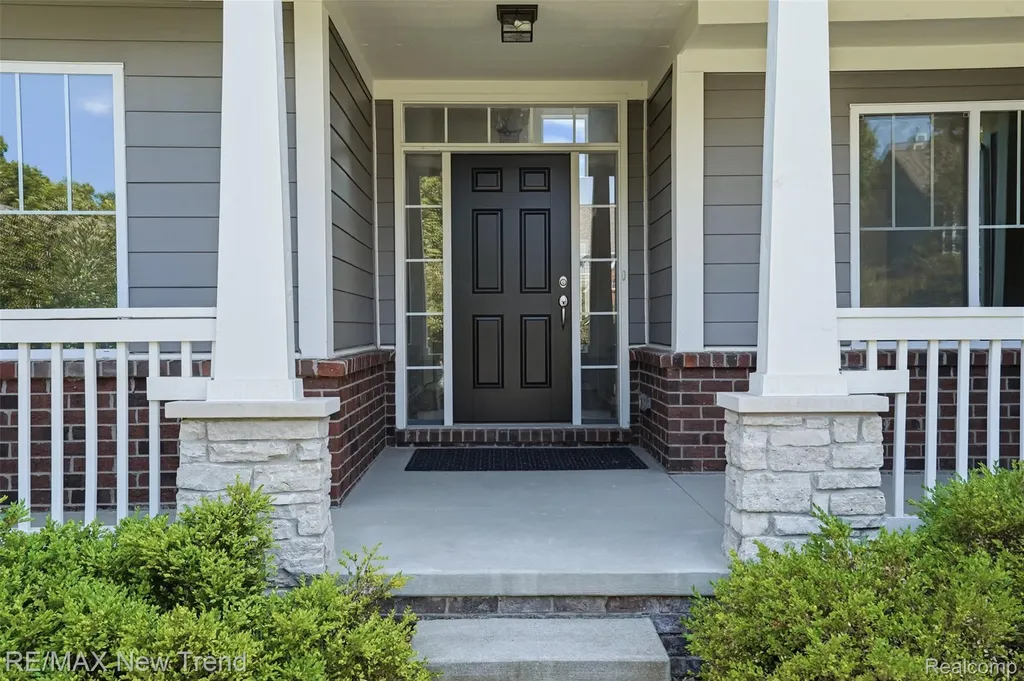 7301 Village Park Drive Independence Charter Township MI 48346