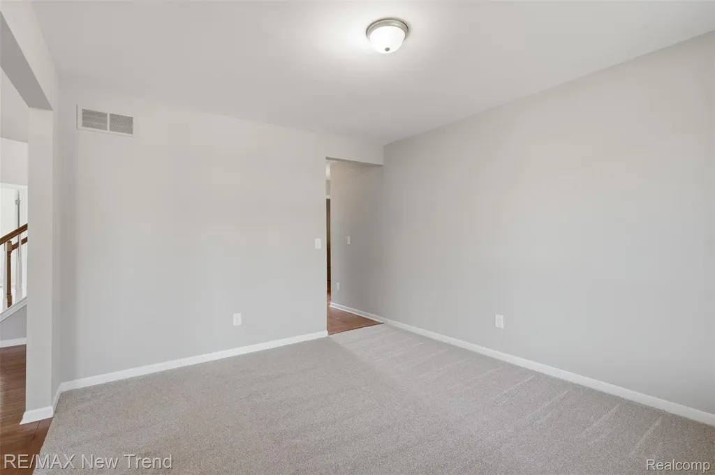 7301 Village Park Drive Independence Charter Township MI 48346