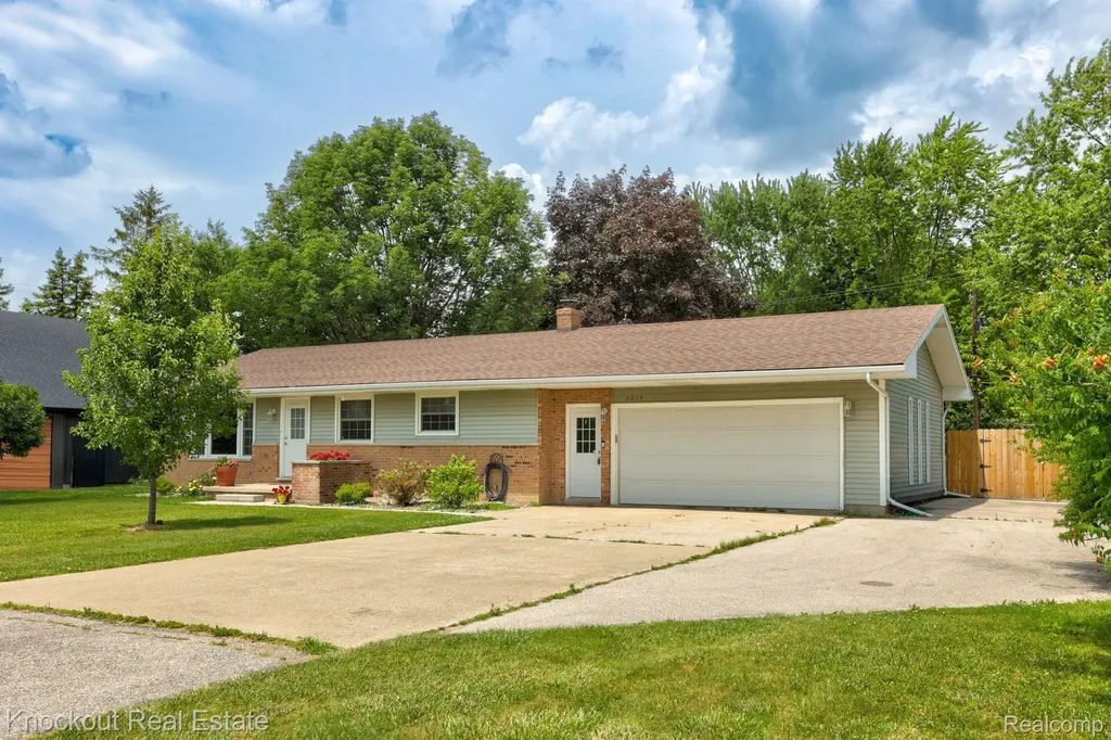 2015 Midland Road Monitor Charter Township MI 48706